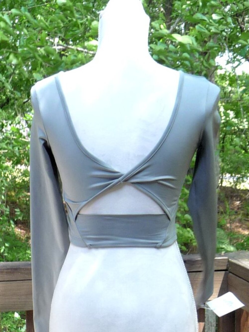 Halara Cropped Top Size Medium